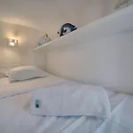 Upstays Sea View Terrace Pool 36m شقة كان