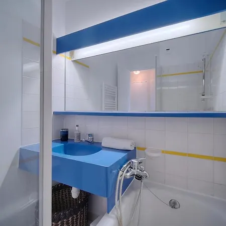 아파트 Immogroom - Renovated - Sea View - Pool - Patio - Wifi - Ac - Parking