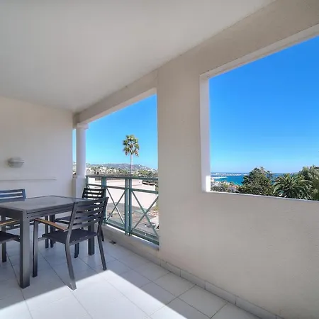 아파트 Immogroom - Renovated - Sea View - Pool - Patio - Wifi - Ac - Parking *